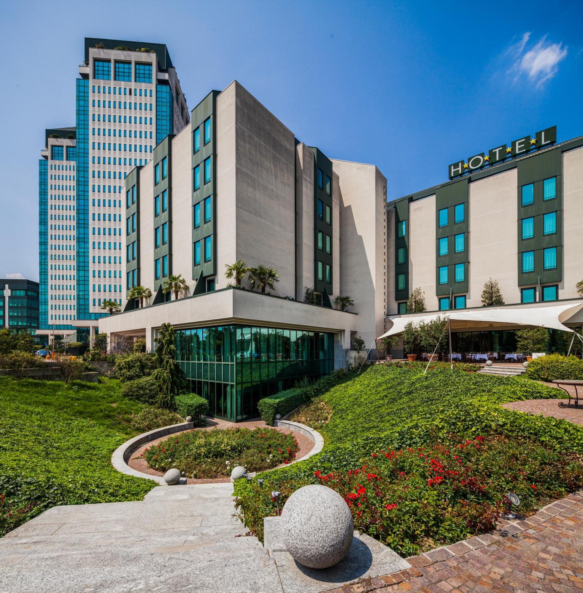 Cosmo Residence Vimercate Exterior photo